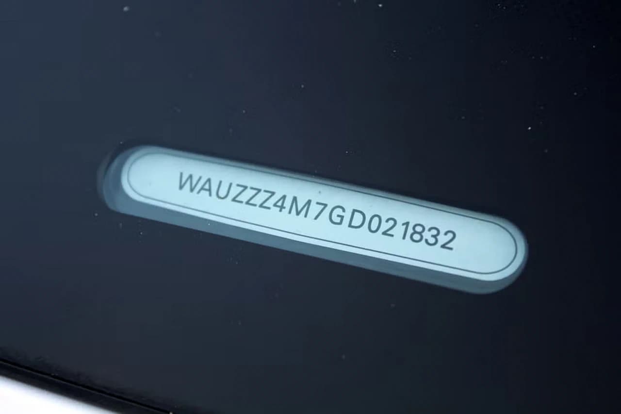 رمزگشایی شماره شاسی (VIN) - از کشور سازنده و کارخانه تا مدل و سال تولید