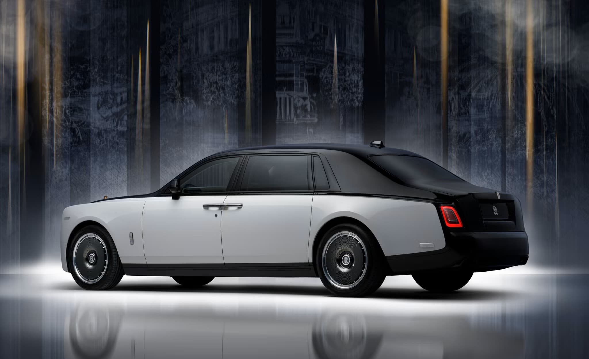 رولزرویس فانتوم «ادیشن صدسالگی»؛ سفری به دل تاریخ با طلا و هنر