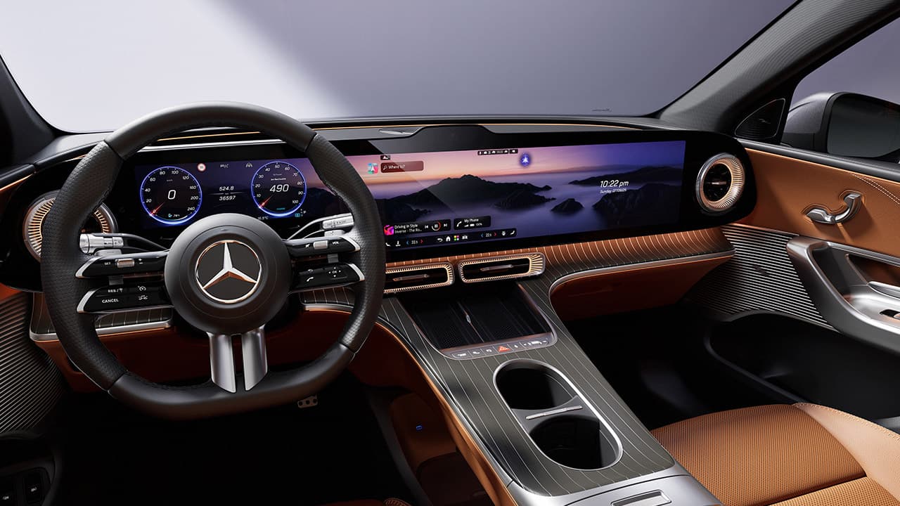 هایپراسکرین 39.1 اینچی در مرسدس بنز GLC با فناوری EQ